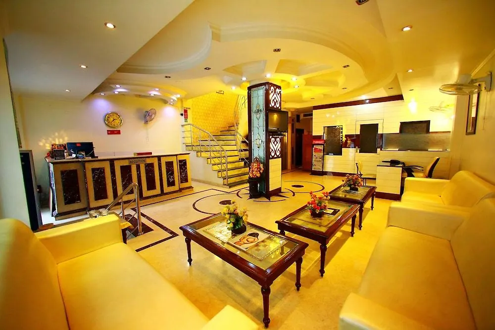 Hotel Treebo Paras International Delhi