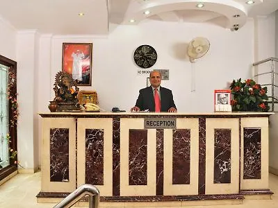 Treebo Paras International Delhi  Delhi (National Capital Territory of India)