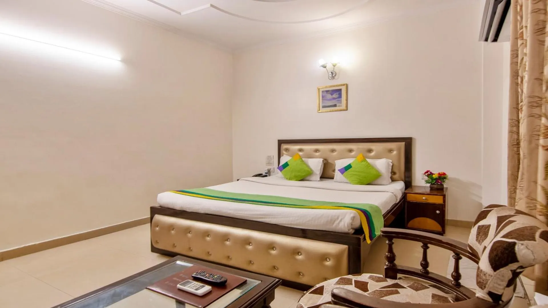 Treebo Paras International Delhi  Delhi (National Capital Territory of India)
