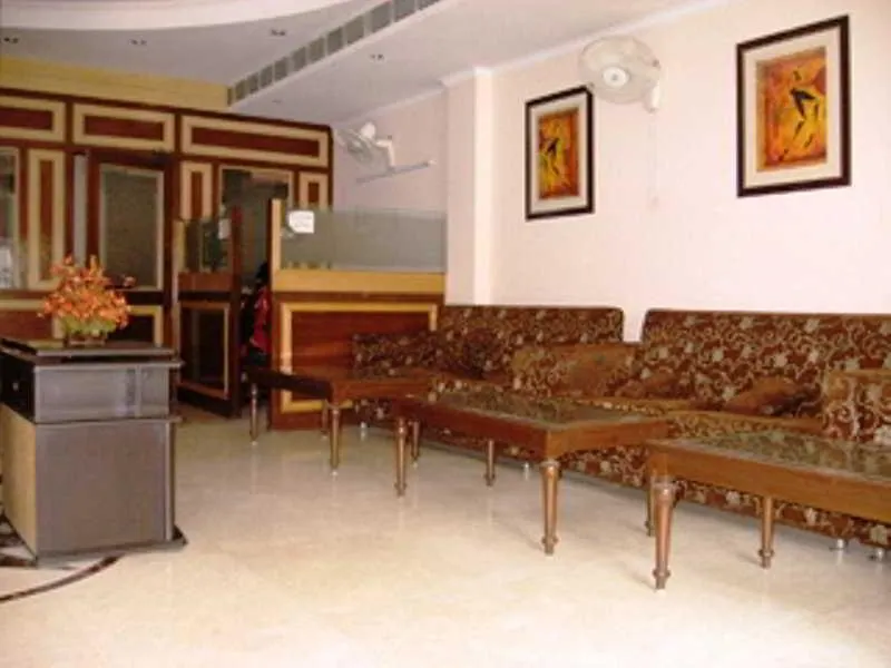 Treebo Paras International Delhi  Hotel